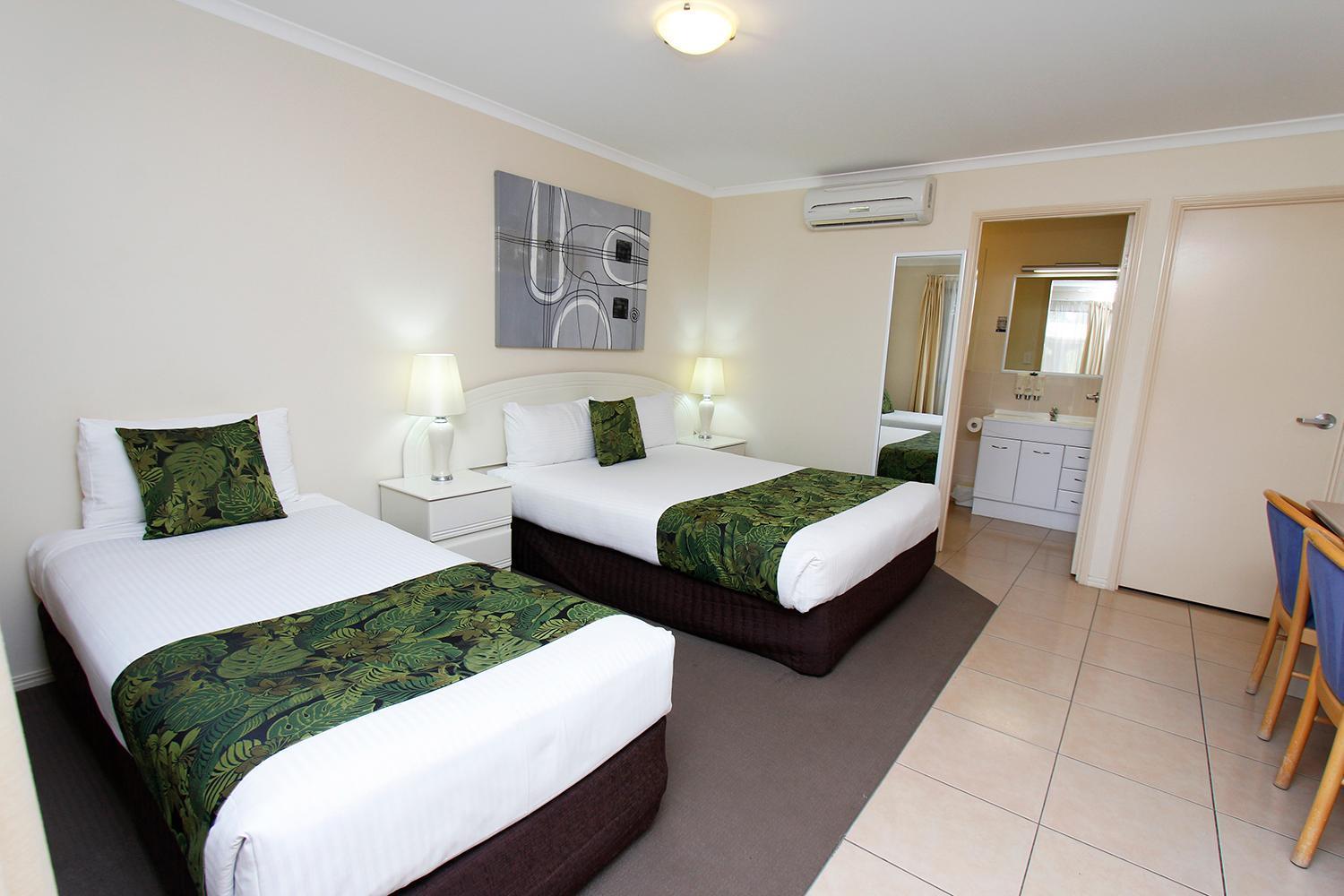 The Palms Motel Chinchilla Exterior foto
