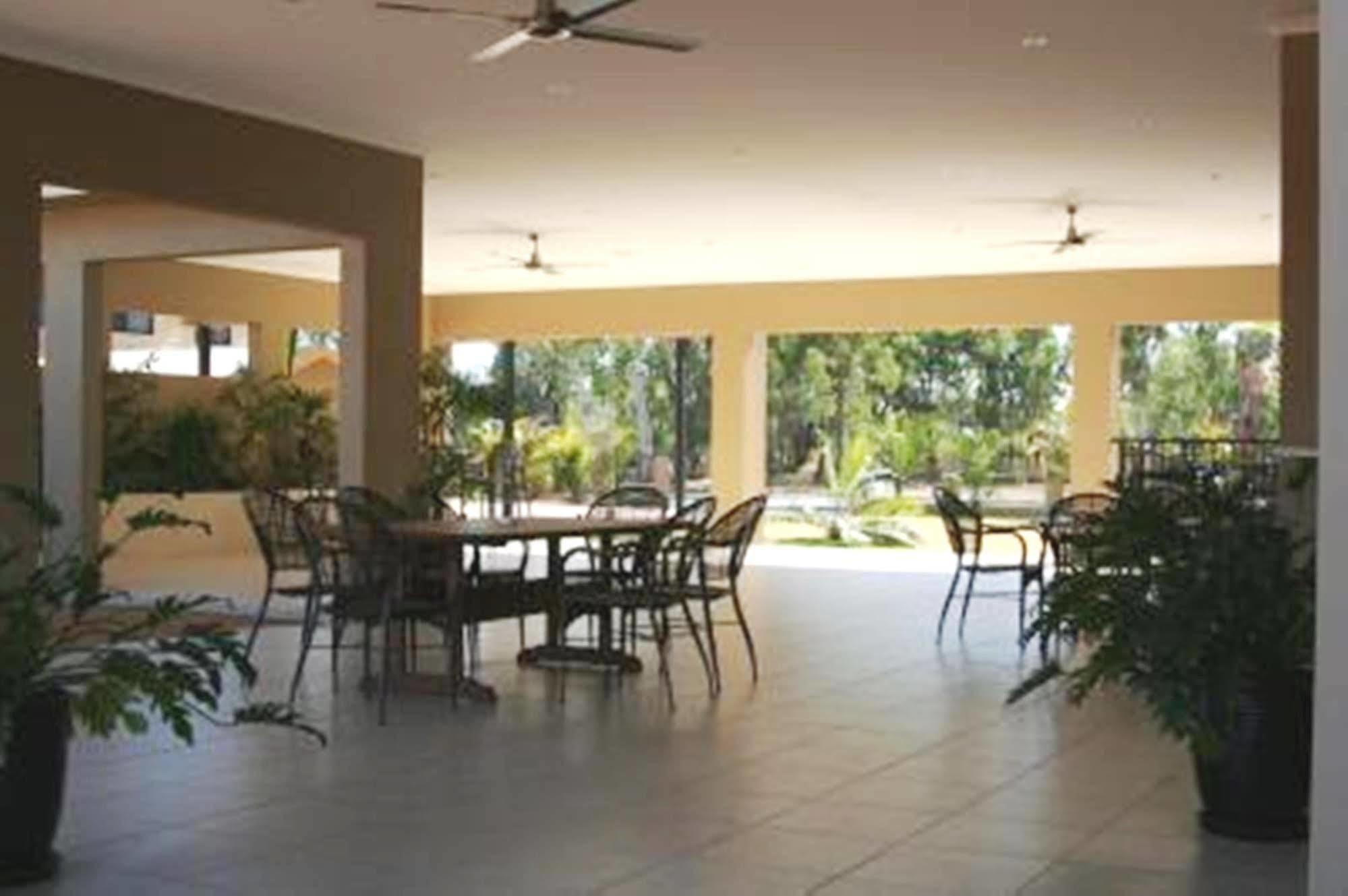 The Palms Motel Chinchilla Exterior foto